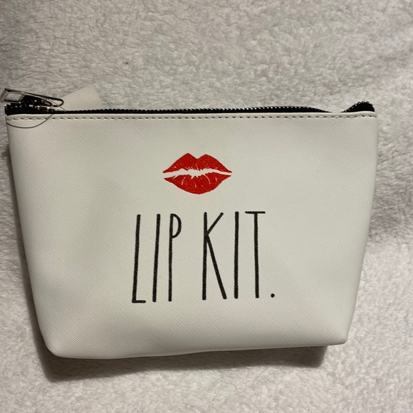 Rae Dunn Cosmetic Make up bag Lip Kit 💋 NWT - Picture 3 of 4